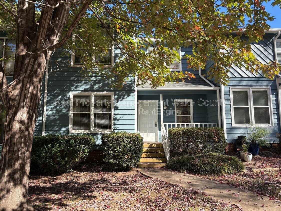 Primary Photo - 306 Applecross Dr