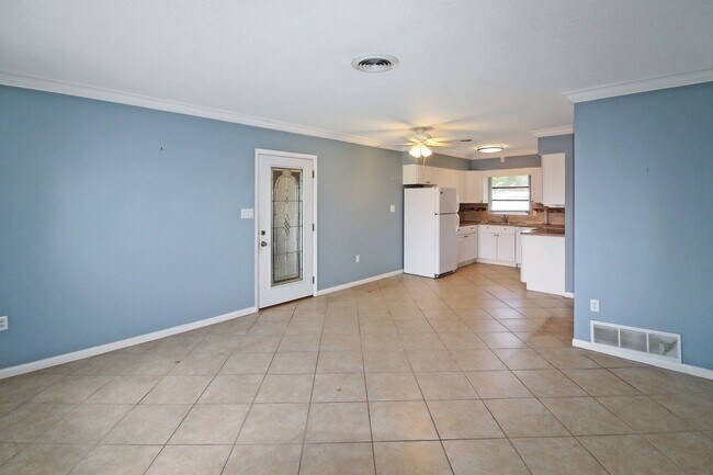 Foto del edificio - Island of Venice Annual Duplex for Rent