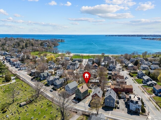 Building Photo - 53 Hale St