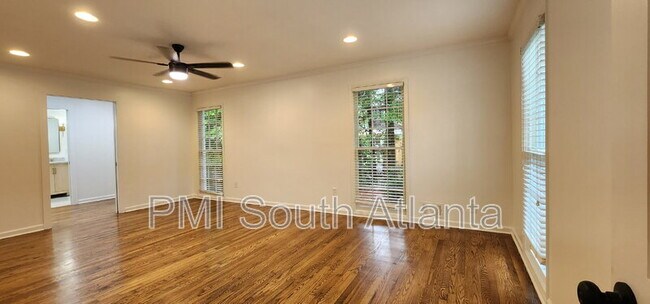 Foto del edificio - 40 Pheasant Dr SE