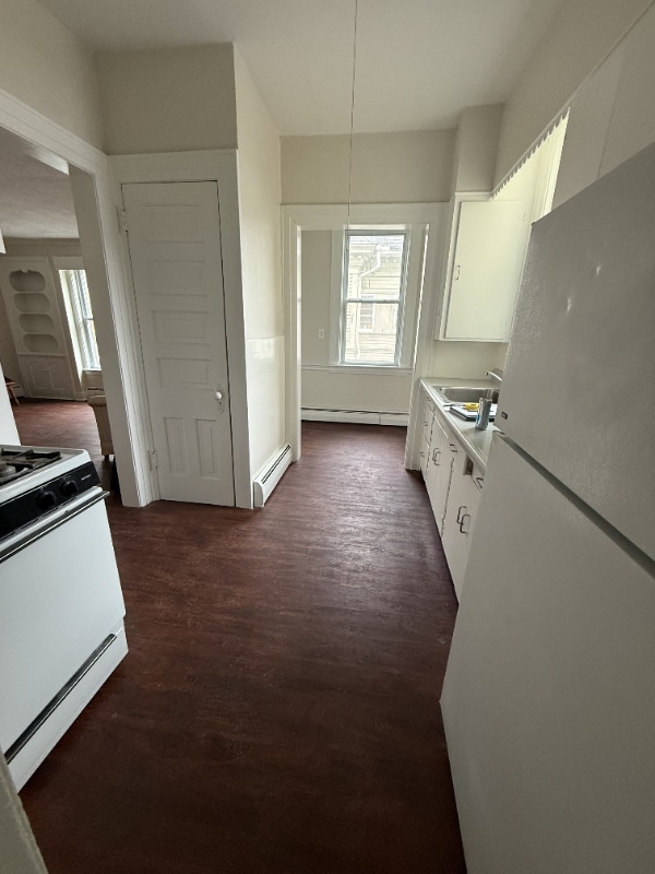 Building Photo - 312 Laurens St