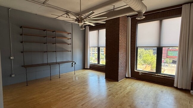 Building Photo - Amazing Urban  Live/Work StudioLoft in the...