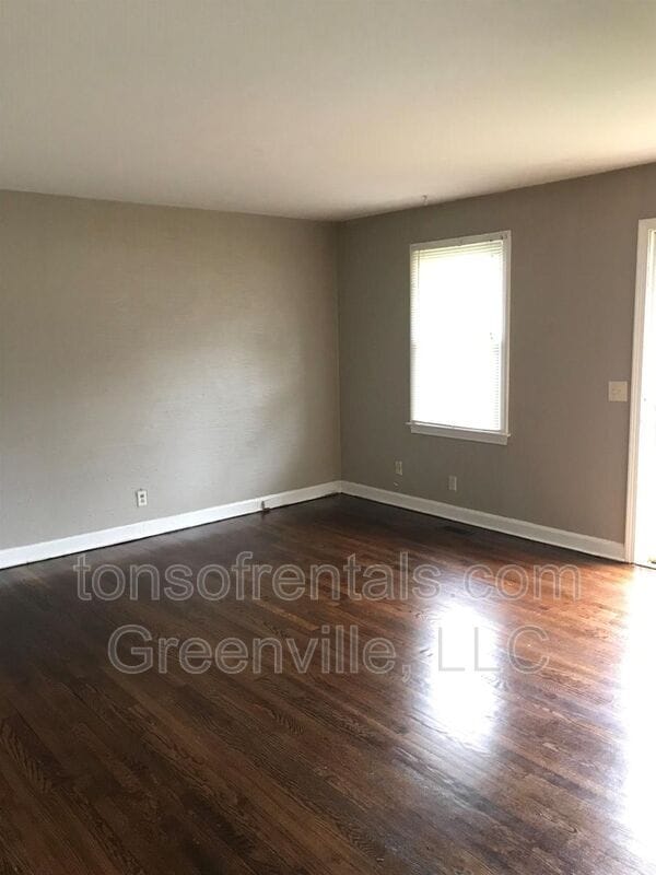 105 Maple Dr Unit A, Fountain Inn, SC 29644 Condo for Rent in