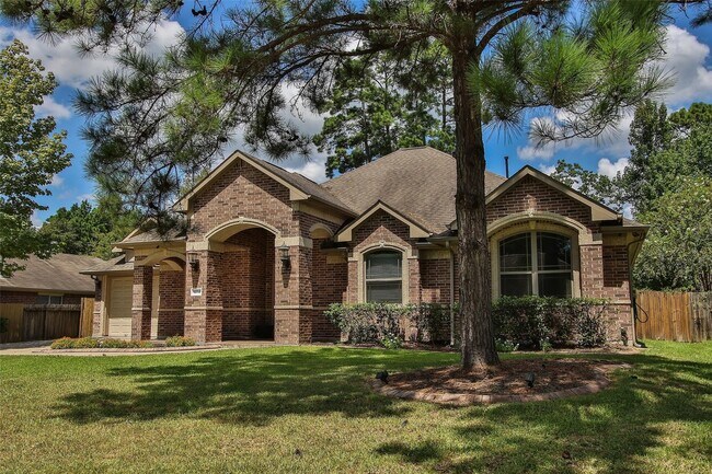 Foto del edificio - 6534 Woodland Oaks