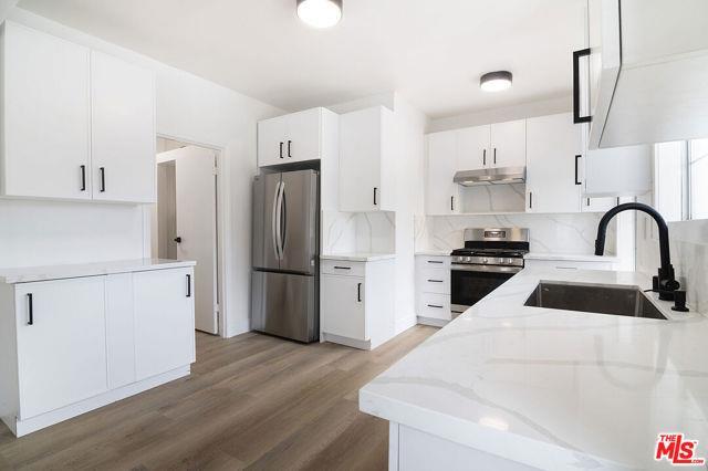 Foto del edificio - 6686 Drexel Ave