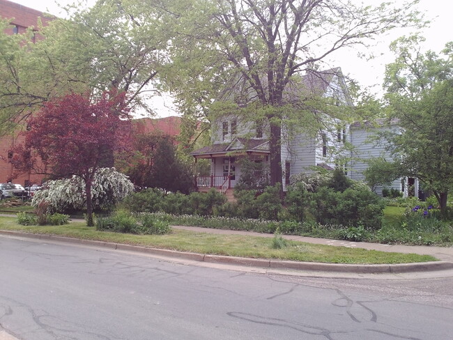 View off Park Ave - 1502 Park Ave