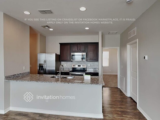 Foto del edificio - 36816 W Oliveto Ave