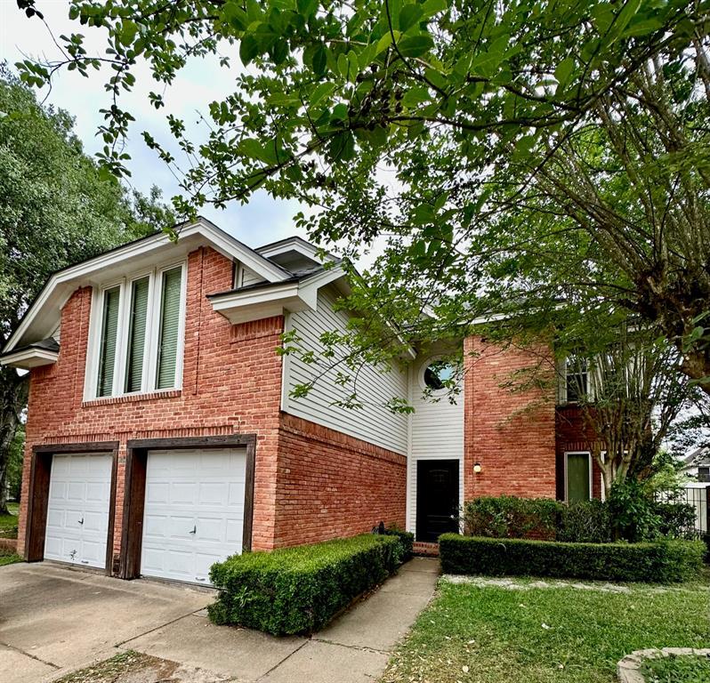 Foto principal - 4842 Green Trail Dr