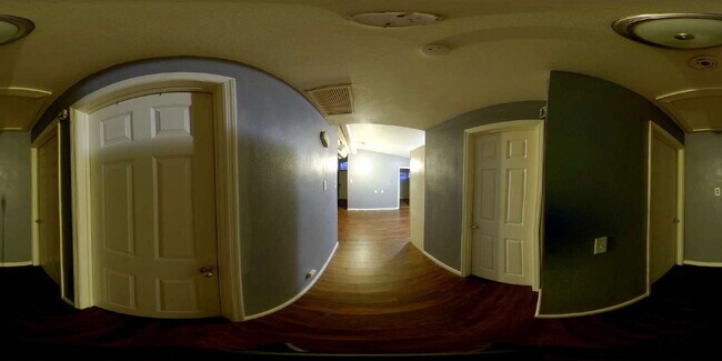 Foto del edificio - 8507 Fir Dr