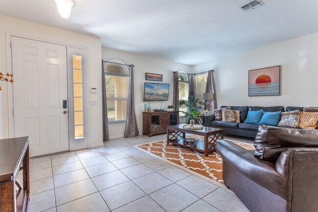 Foto del edificio - 446 Orange Cosmos Blvd