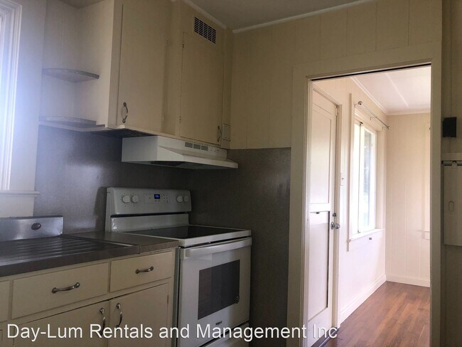 Building Photo - 3 br, 2 bath House - 385 Puainako Street