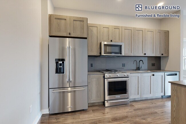 Foto del edificio - 332 Halstead Ave