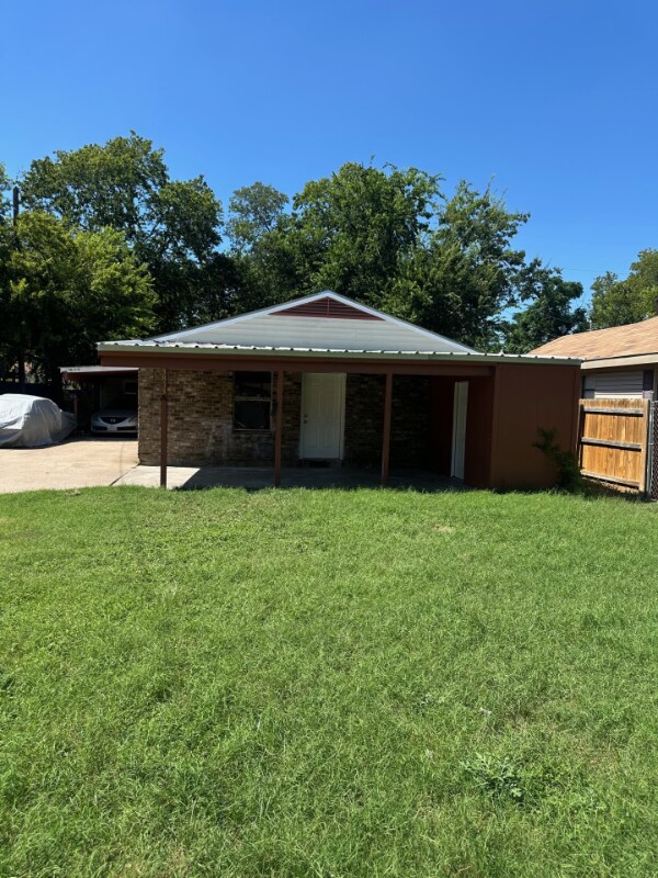 Foto principal - 3813 Windsor Ave