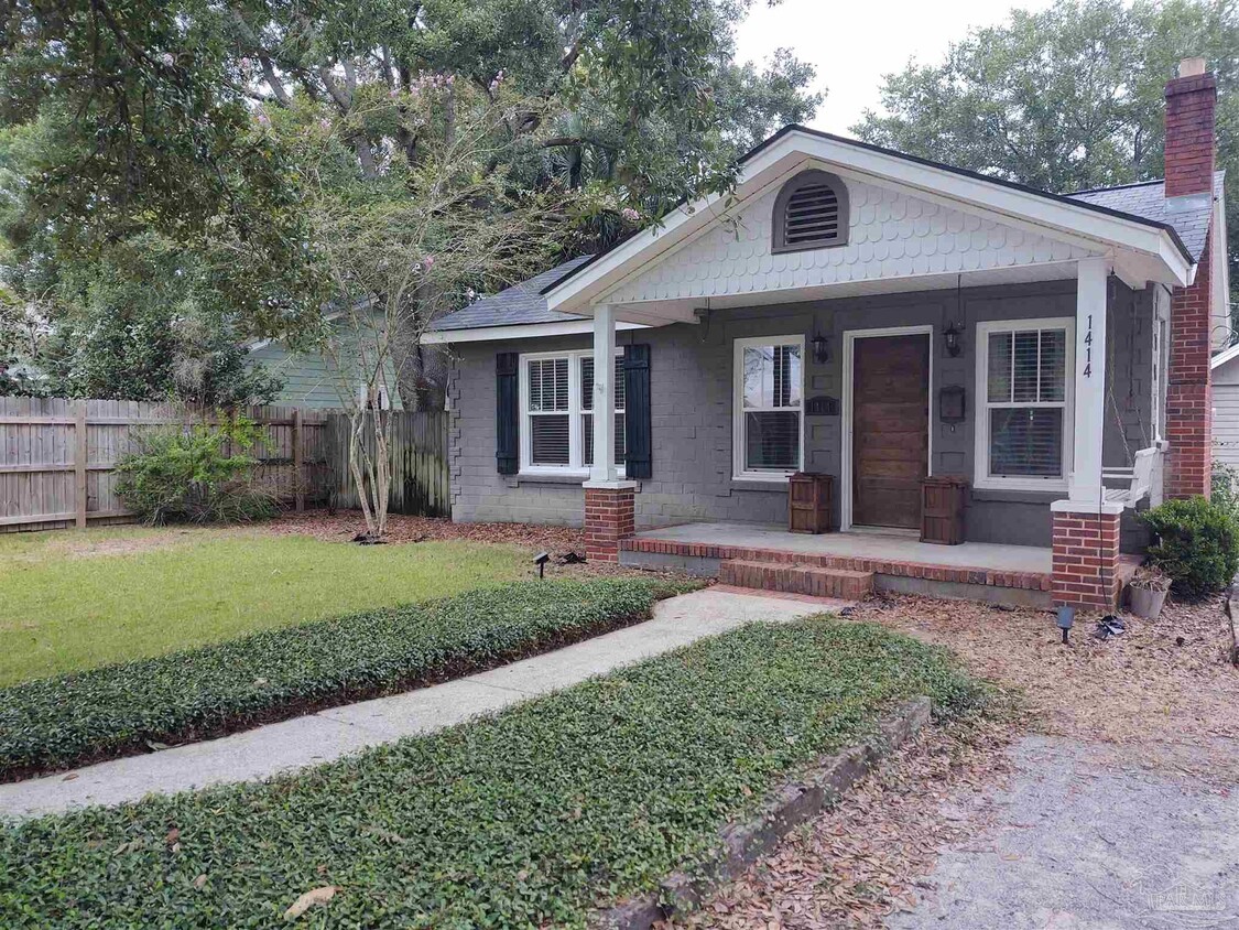 Primary Photo - 1414 E Lee St