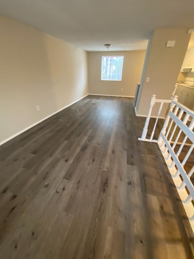 Photo - 2124 Bogarde St Apartment