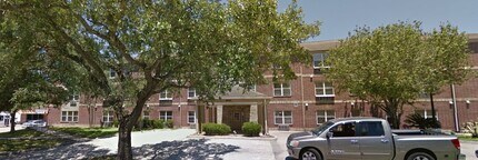 Building Photo - 6440 General Meyer Ave