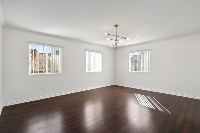 Foto del edificio - 1616 W 39th Pl