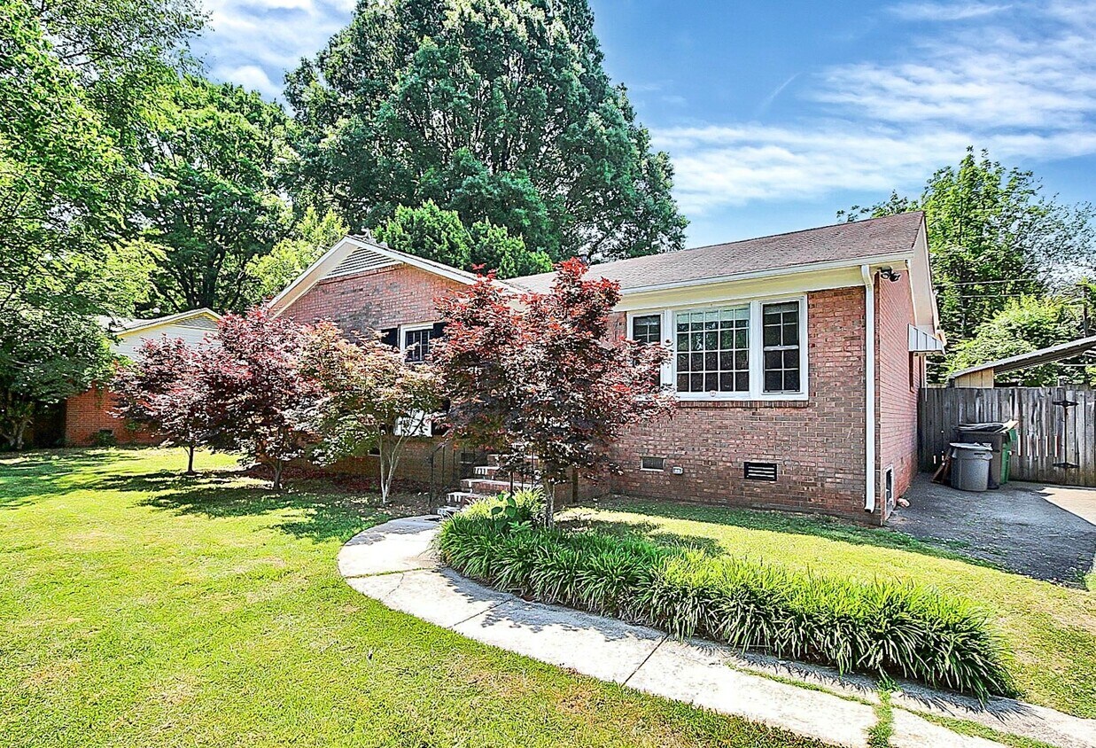 4116 Somerdale Ln, Charlotte, NC 28205 House Rental in Charlotte, NC