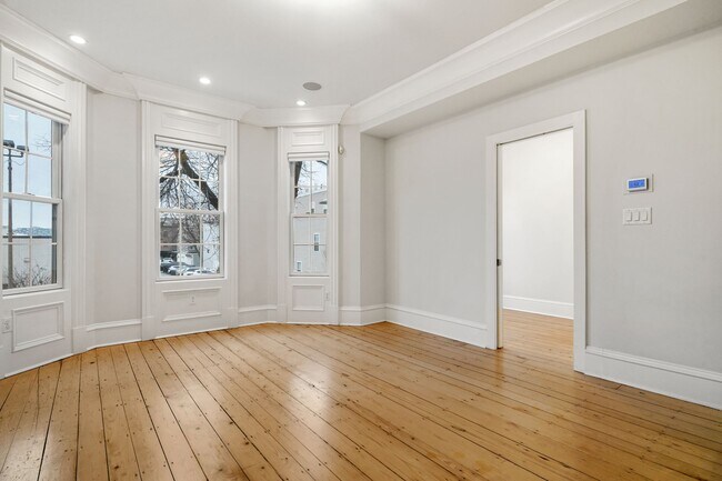 Foto del edificio - 703 E 4th St