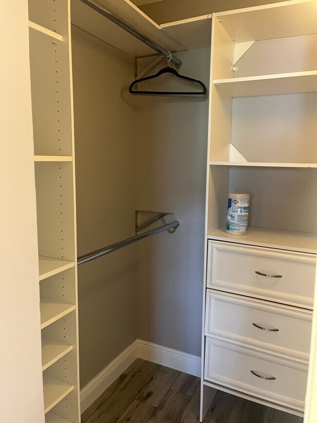 Foto del edificio - 1035 Lake Shore Dr