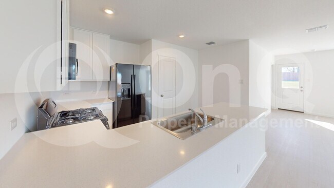 Foto del edificio - 1637 Parlier St