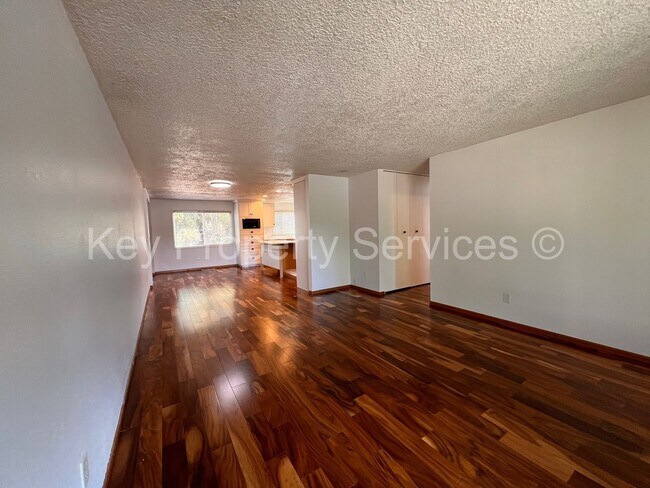 Foto del edificio - Beautifully Remodeled Gresham Ranch