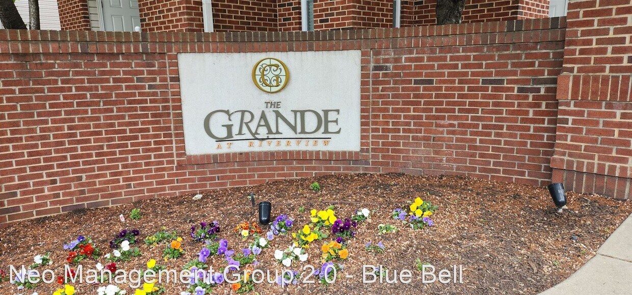 Foto principal - 2 br, 1 bath House - 200 W. Elm St. Unit 1306