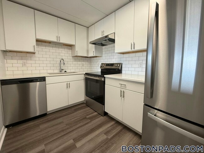 Building Photo - 53 Hill Rd