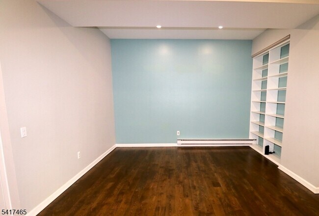 Building Photo - 111 Mulberry St