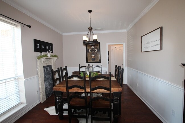 Foto del edificio - Lease Takeover Opportunity Available: Stun...