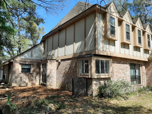 Building Photo - 2019 Woodland Valley Dr