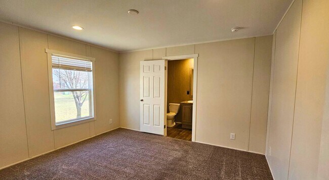 Foto del edificio - 4444 S West St