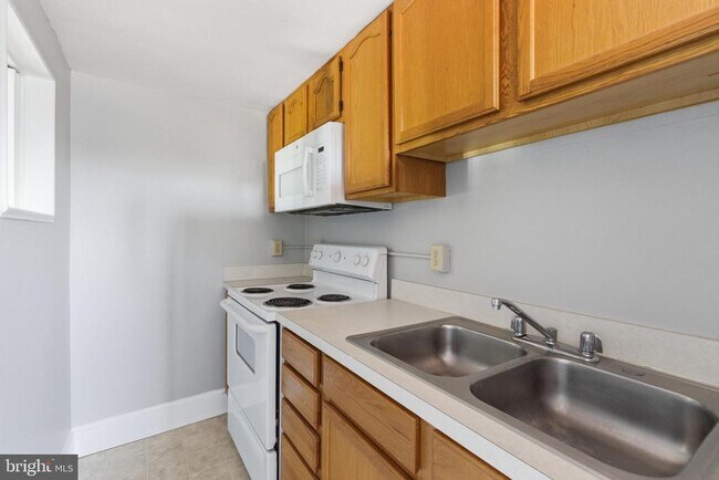 Foto del edificio - 142 N Washington St