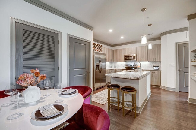 Building Photo - Camden Alpharetta