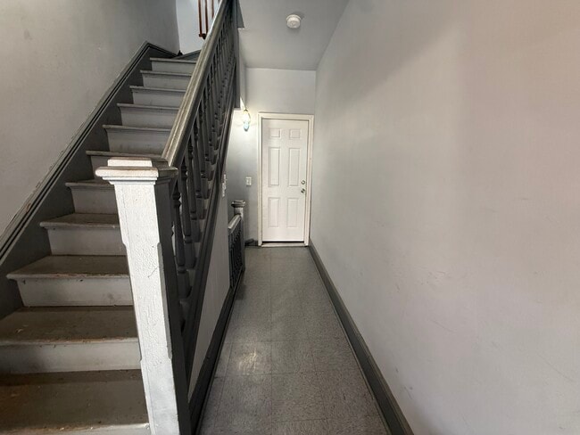 Building Photo - 38 Lanza Ave