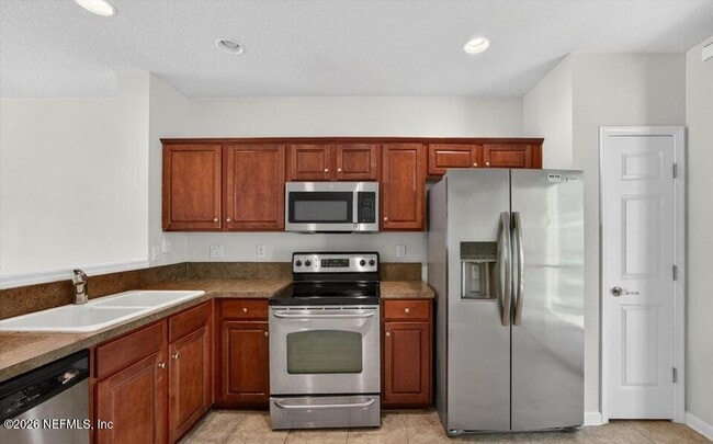 Building Photo - 8098 Summer Palm Ct