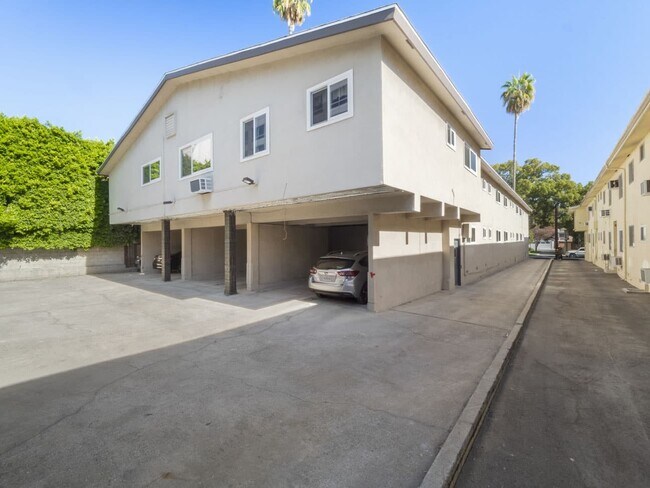 Foto del edificio - Oakland Manor