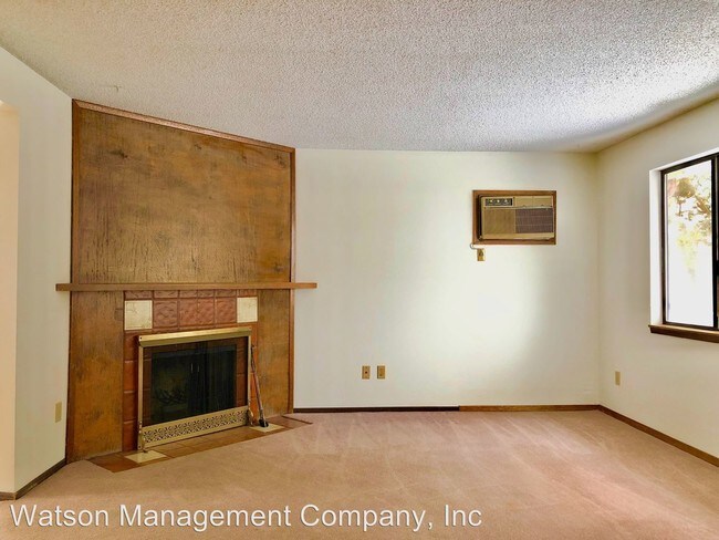 Foto del edificio - 2 br, 1 bath Apartment - 533 E Sanson