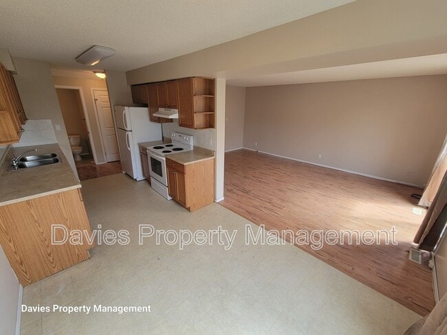 Building Photo - 7115-7180 80 Ave NW