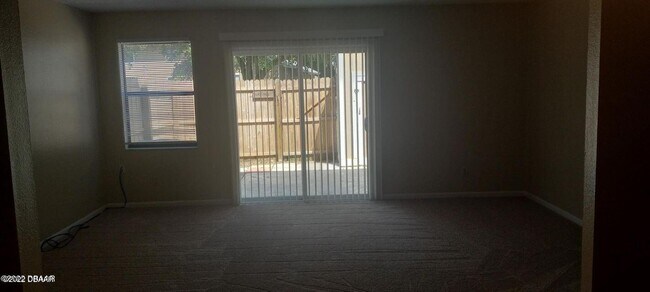Foto del edificio - 112 Tomoka Meadows Blvd