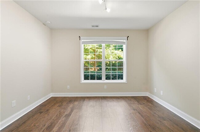 Foto del edificio - 2270 Tenor Ln