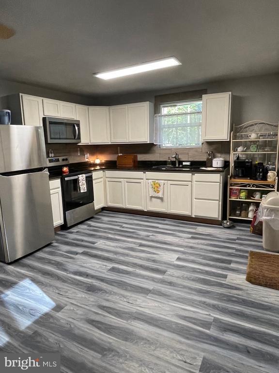 Foto del edificio - 250 Wildwood Rd