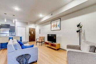 Building Photo - 950 4th St NW