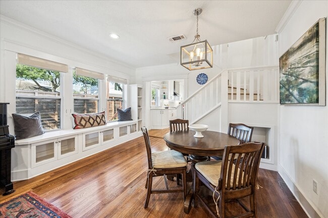 Foto del edificio - 825 Merrill St