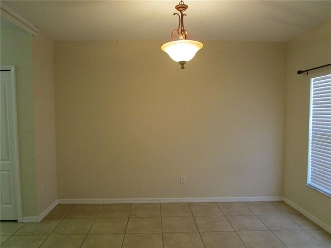 Building Photo - 15843 Fishhawk View Dr