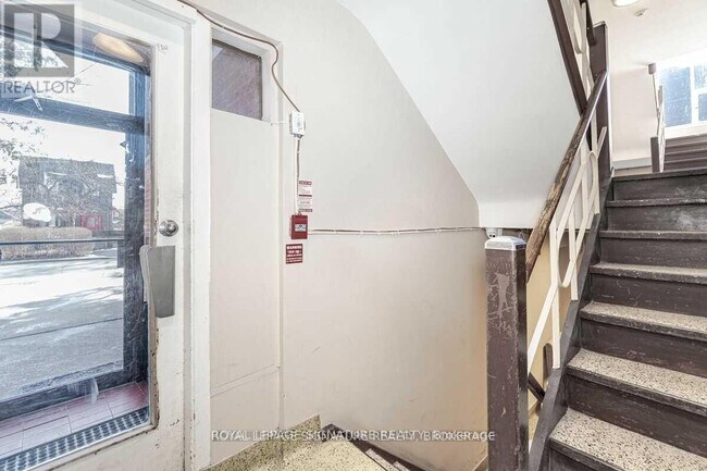 Photo du bâtiment - 42-42 Third St
