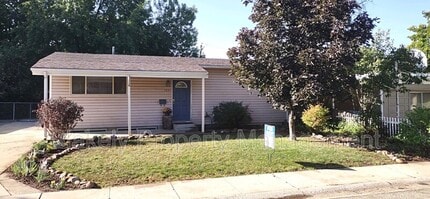 Building Photo - 1541 Marilyn Cir