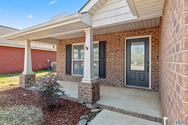 Foto del edificio - 328 Research Station Blvd NW