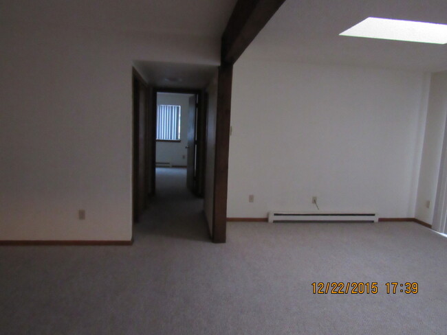 Building Photo - CONDO IN RIFLE!