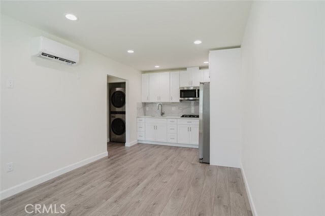 Foto del edificio - 8503 Cranford Ave
